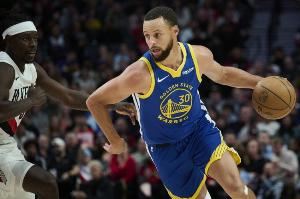 37岁237天!库里连续两场砍下35+ NBA历史最老控卫